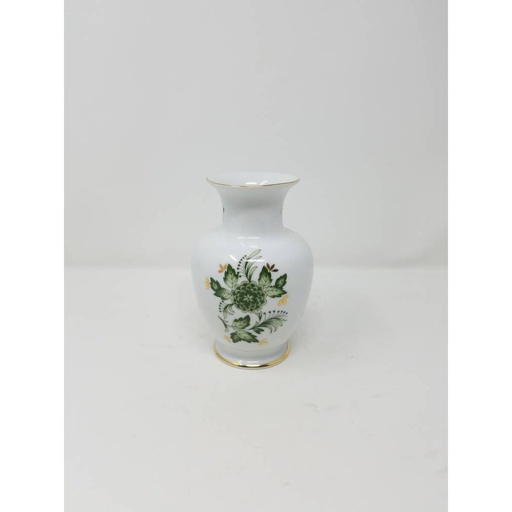 Vtg Hollohaza 1777 Hungary‎ Bulbuos vase porcelain flowers gold trim cottagecore